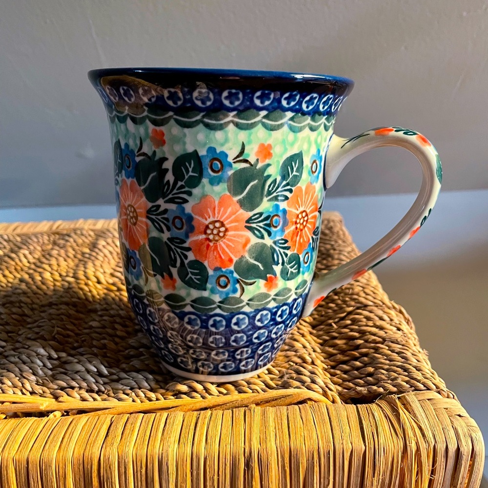 Polish pottery mug